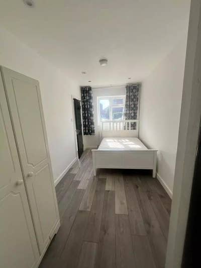 Beautiful En-Suite Double Room London, NW9  Main Photo
