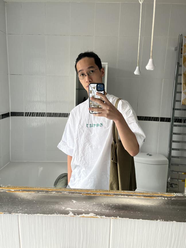 Professional Male seeks a single or double room Main Photo