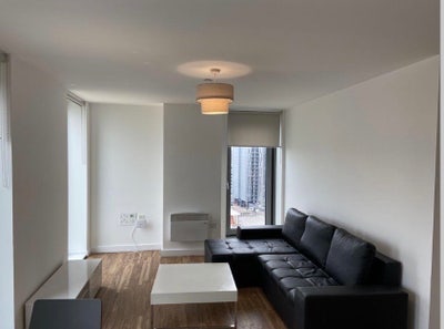 Double Room with Private Bathroom - Salford M50 Main Photo