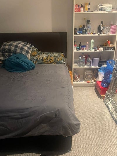 Double Room with private Bathroom to Let – N9 9SU Main Photo