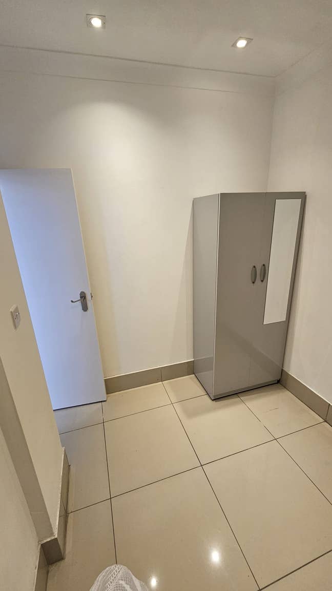 Single room available in East ham  Main Photo