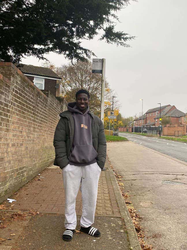 21 year old Male seeks a double room Main Photo