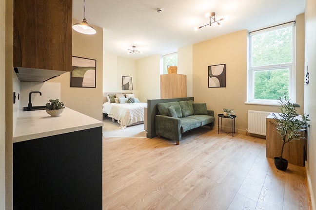 Brand New Hmo - Ensuite & Kitchenette Main Photo