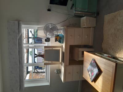 Self contained studio  Main Photo