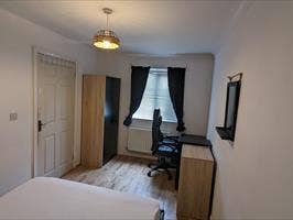 Furnished double room all bills included Main Photo