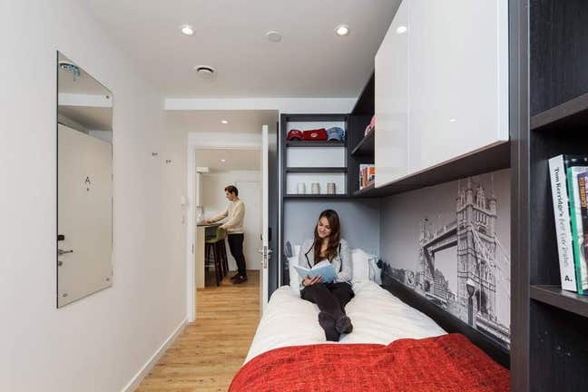  single en-suite room at urbanest Westminster Brid Main Photo