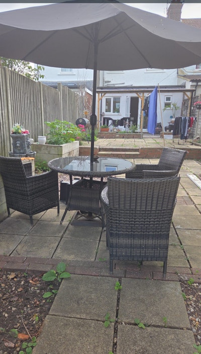 Large double room in shared house  Main Photo
