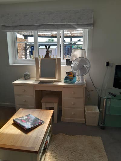 Self contained studio  Main Photo