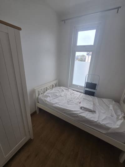 Single Room with Bills  &pound;550 Main Photo