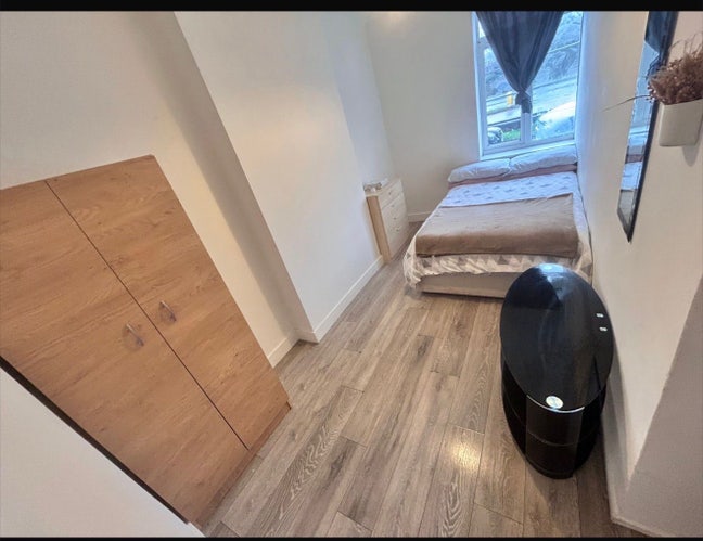 Great double room excellent location Main Photo