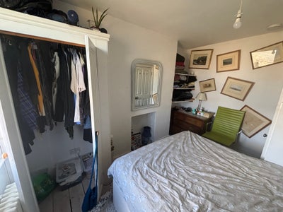 Double Room, in beautiful townhouse. Main Photo
