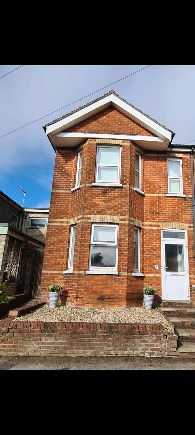 Double Room to Rent Main Photo