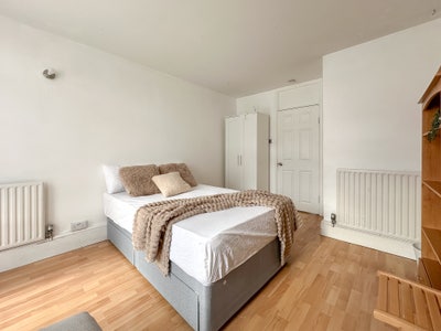 4 fantastic doublerooms in St Johns Wood Main Photo