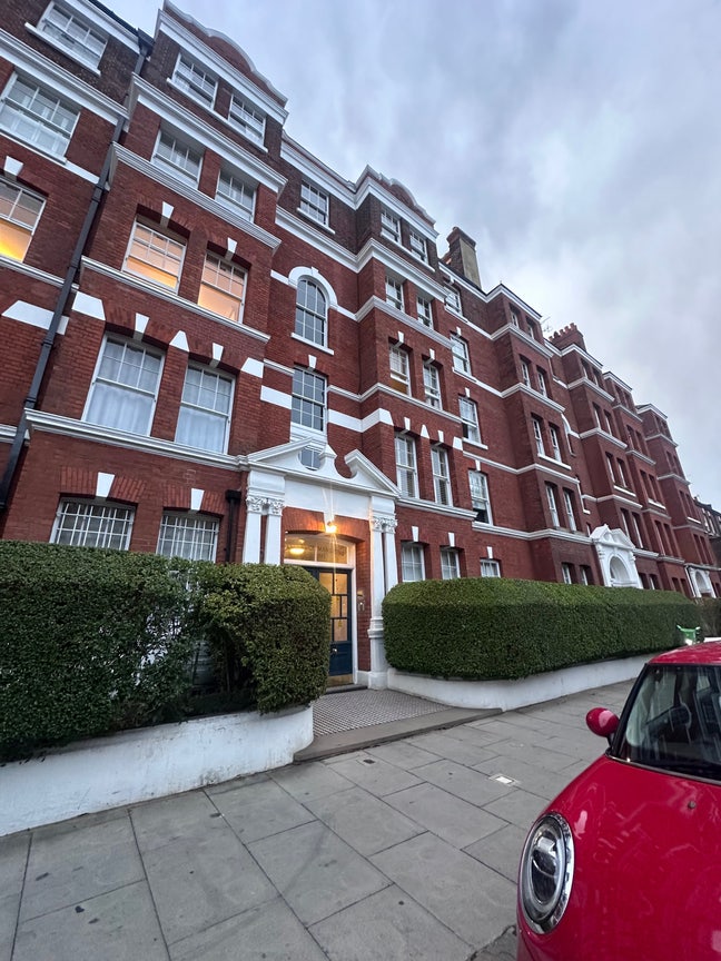 Room to rent in Battersea  Main Photo