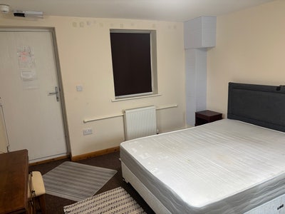 Self-Contained Room to Rent – Combwich Main Photo