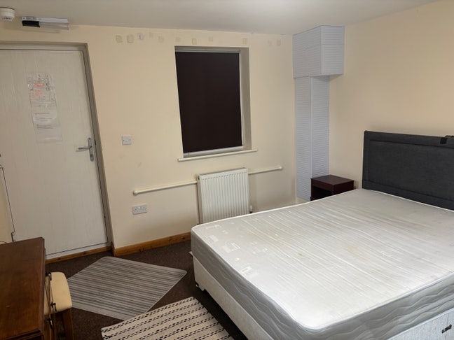 Self-Contained Room to Rent – Combwich Main Photo