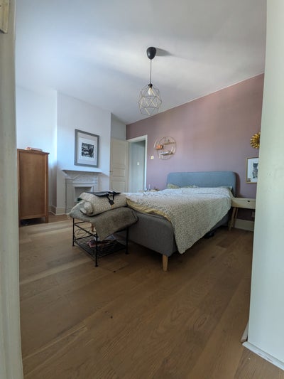 Bright, clean and modern ensuite  Main Photo