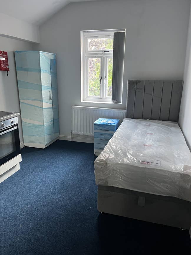 Furnished Ensuite Room (Universal Credit Accepted) Main Photo