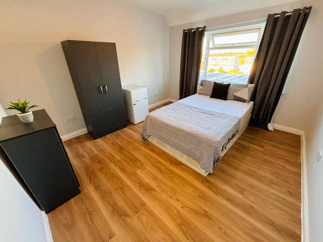 🏠✨4X Double Rooms to Let in Neasden Main Photo