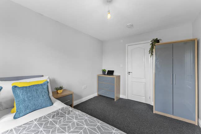 Stunning Studio In Sugar Way! (PE2) 😻 Main Photo