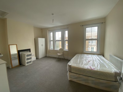 Double RM+Inc All bills@ Mile End/QMUL Main Photo