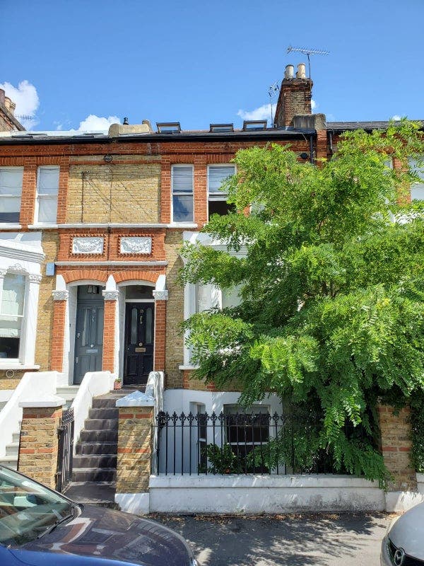 Large ensuite double in lovely Clapham Common flat Main Photo
