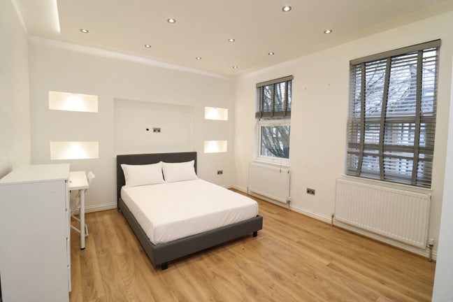 ✨ Modern Rooms close to South Acton ✨ Main Photo