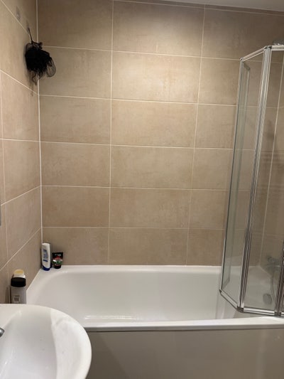 Large 1 bedroom 2 floor flat  Main Photo