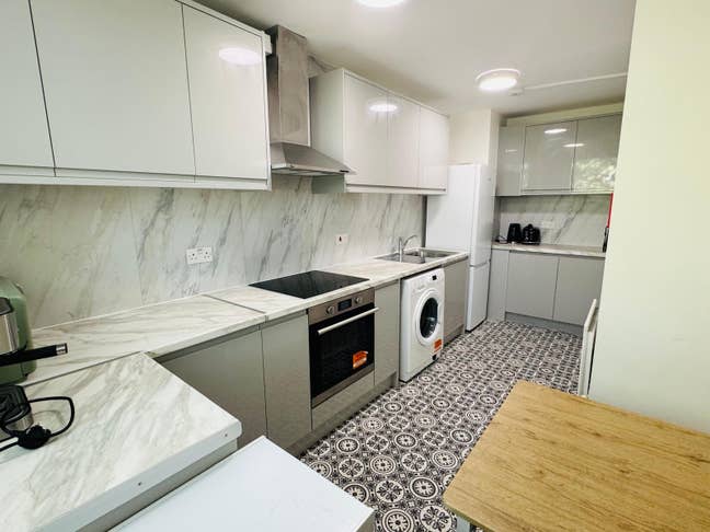 Rent Inc All Bills 5 Bedroom 2 Bath NW1 close UCL* Main Photo