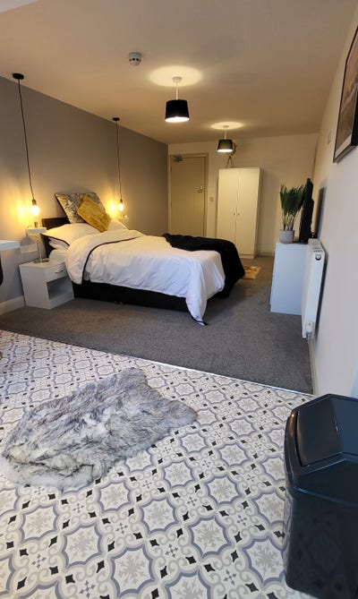 🔥LuxuryApartment BillsIncluded RollsRoyce Bombard Main Photo