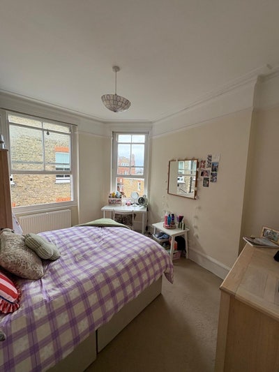 Double bedroom in cosy flat SW6   Main Photo