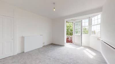 Spacious 3 Bedroom Apartment with Balcony W12 Main Photo
