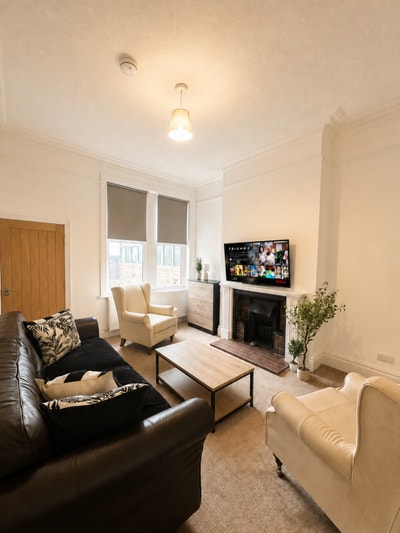 Luxury Living-Powis Road-Preston Main Photo