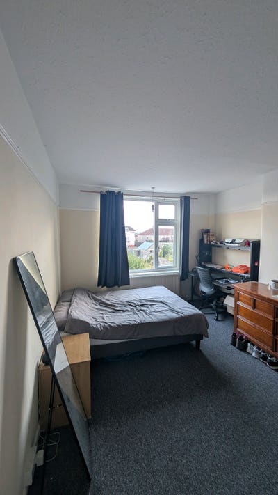 Double Room in Filton  Main Photo