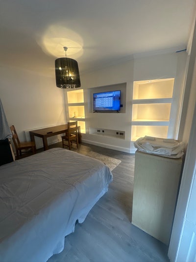 Double Bedroom Dunfermline Town Centre Maisonette  Main Photo