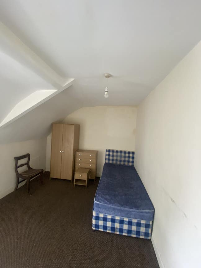 Spacious double room West End Fenham  Main Photo