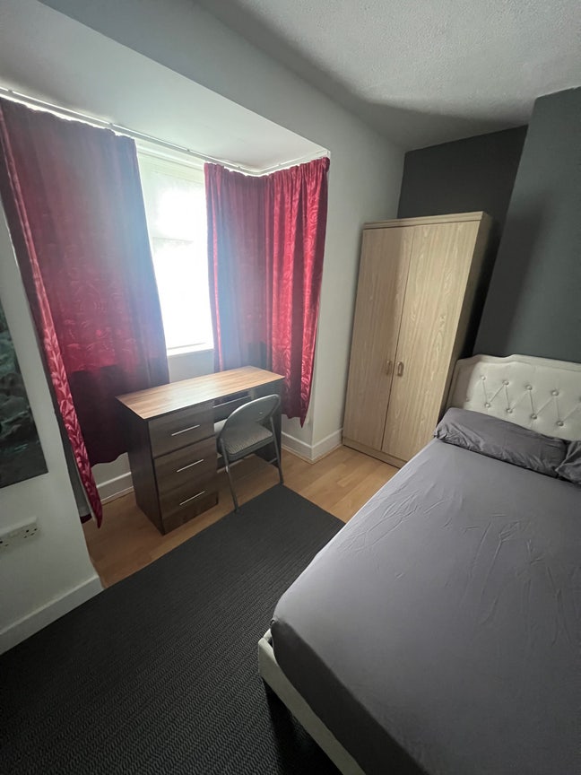 Newly set up Stylish Bedroom to rent  Main Photo