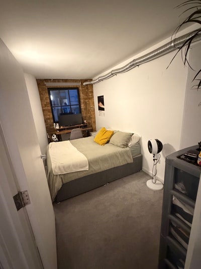 Room in Dalston Loft 🏘️ Main Photo