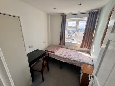 Fully Furnished Single Room Available  Main Photo