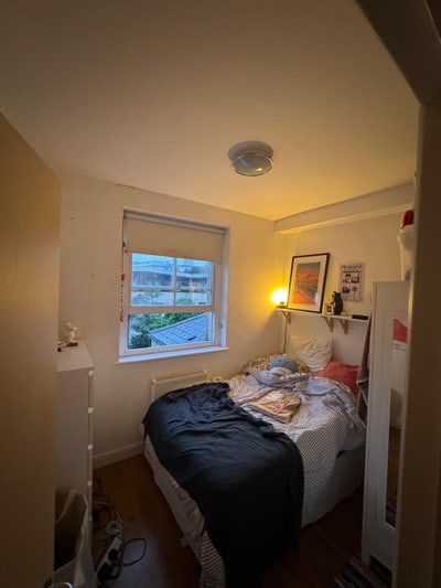 Long-term Room in Angel/Kings Cross: 1 October Main Photo