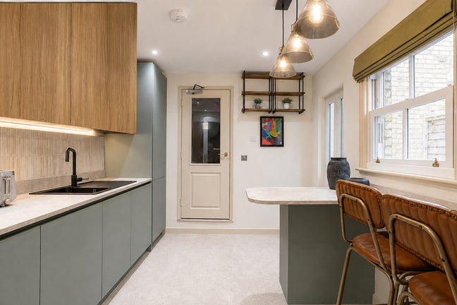 0.8 Miles To Train Station📍 New Ensuite Rooms CB1 Main Photo