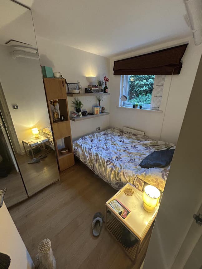 Room in two bedroom flat in the centre of York Main Photo