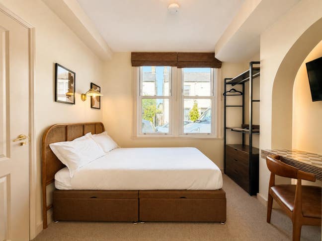 0.9 Miles To Train Station📍 Ensuite Rooms in City Main Photo