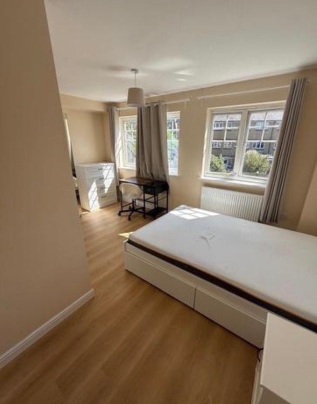 Spacious En-Suite Double Room | Lewisham  Main Photo