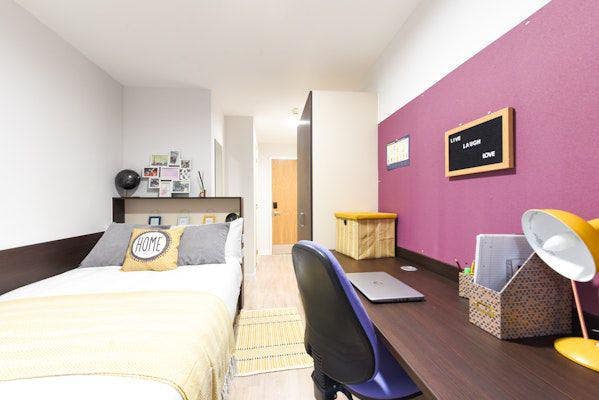 Bronze Ensuite Takeover at St Davids Main Photo