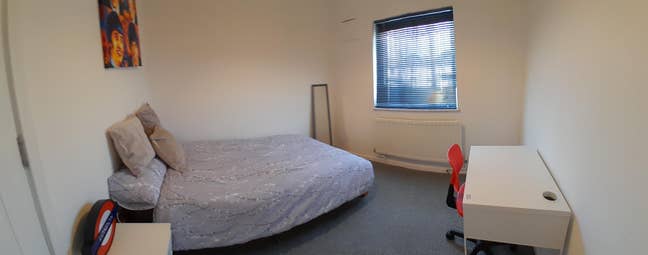 Double room to rent Monday to Friday  Main Photo