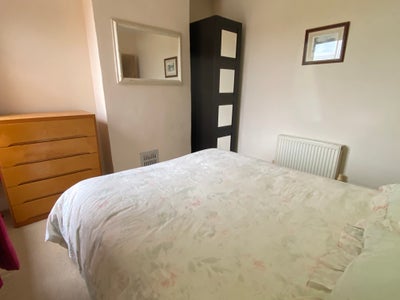 Double room, Aylesbury Central, One Housemate Main Photo
