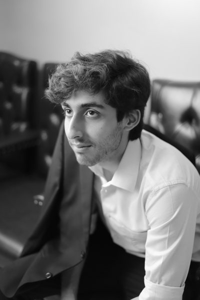 Professional Male (26) looking for a flatmate  Main Photo