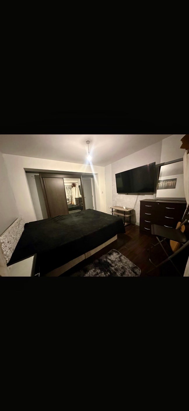 Double room en-suite - &pound;850p/m Bedfont/Heathrow  Main Photo