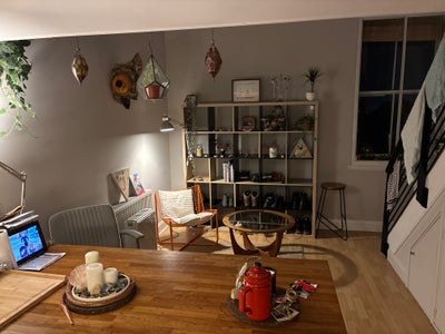 🏡 Room available in gorgeous 3-bedroom, 3-storey  Main Photo